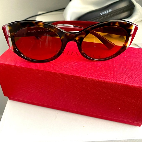 Valentino sunglasses